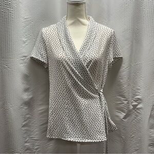 Adrianna Papell Wrap Blouse Cap‎ Sleeve White with Black Polka Dot Size Medium